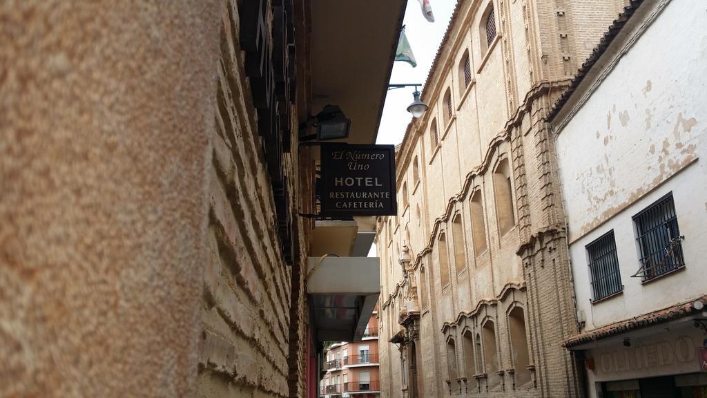 Hotel Meson El Numero Uno Antequera Exterior foto